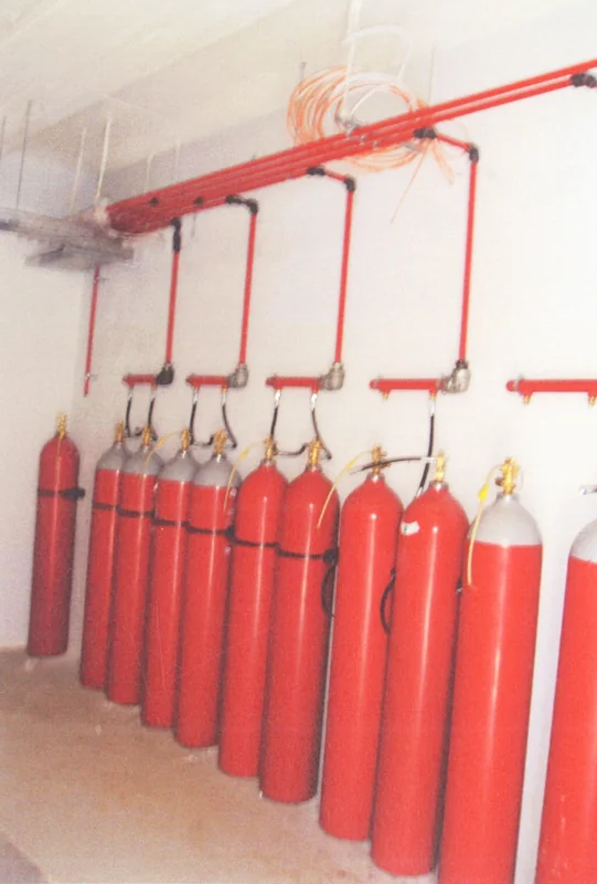 Dry powder extinguishing connection