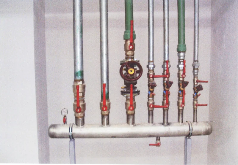 Stainless steel water manifold