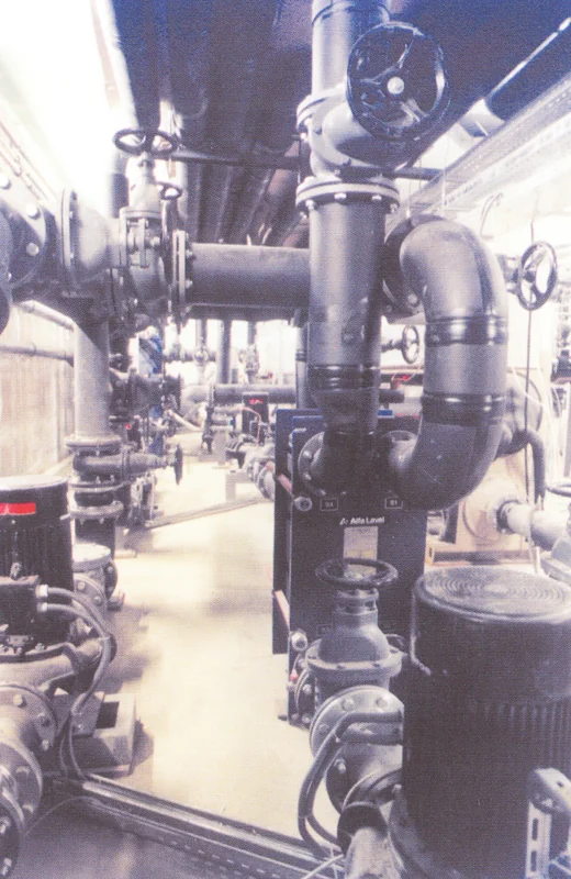Chiller plant room pipework